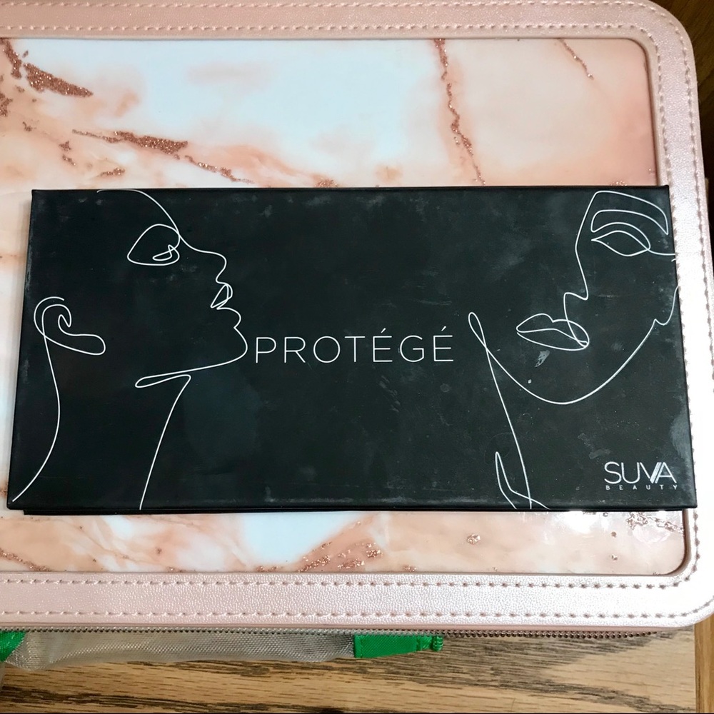 BNWB Protege makeup palette